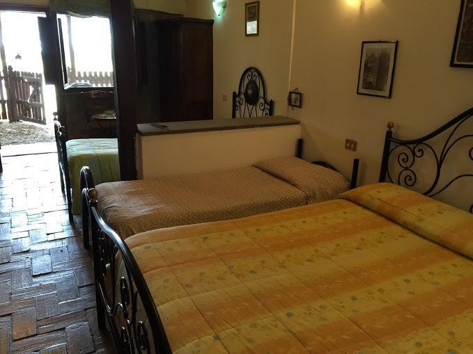 Agriturismo Monte Due Torri ジェンツァーノ・ディ・ローマ エクステリア 写真