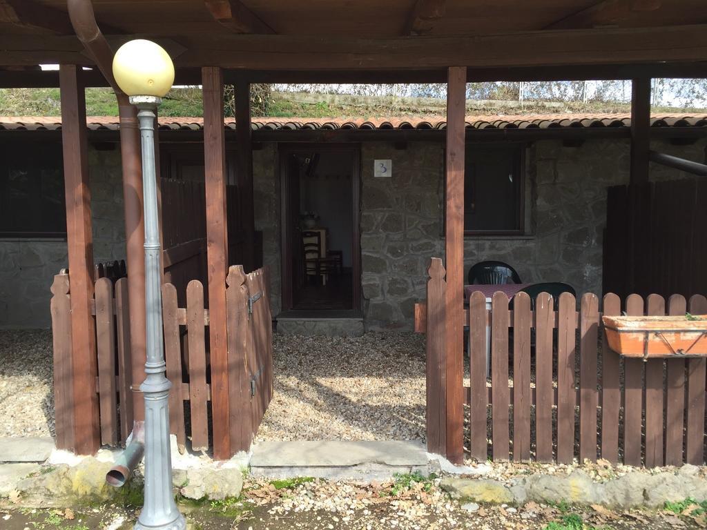 Agriturismo Monte Due Torri ジェンツァーノ・ディ・ローマ エクステリア 写真