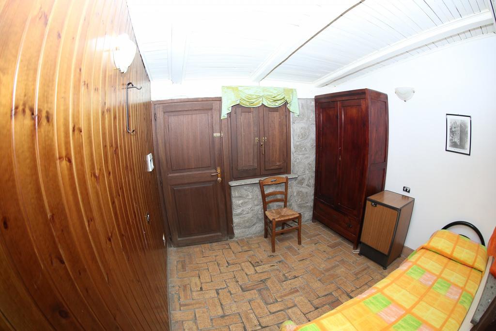 Agriturismo Monte Due Torri ジェンツァーノ・ディ・ローマ エクステリア 写真