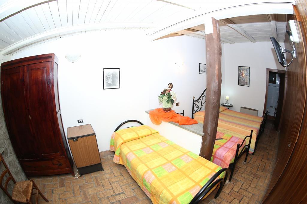 Agriturismo Monte Due Torri ジェンツァーノ・ディ・ローマ エクステリア 写真