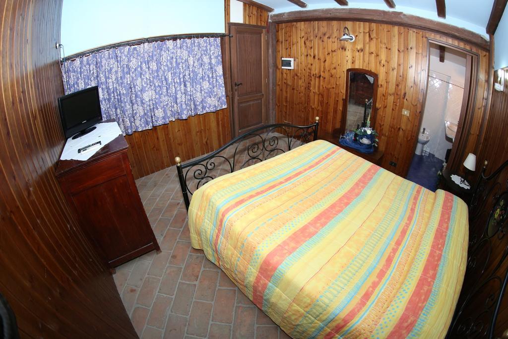Agriturismo Monte Due Torri ジェンツァーノ・ディ・ローマ エクステリア 写真