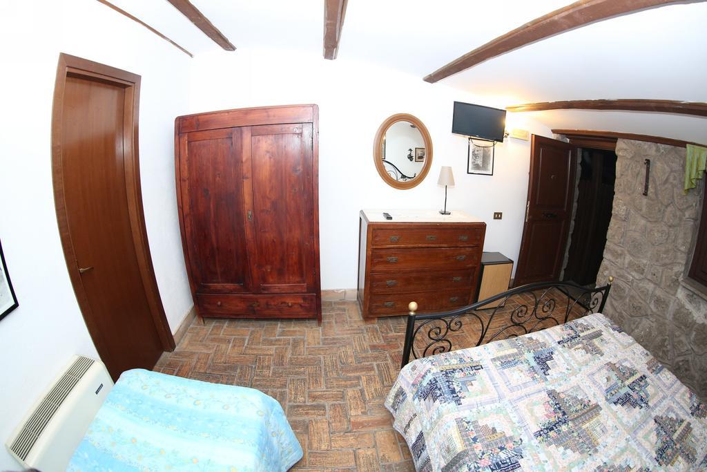 Agriturismo Monte Due Torri ジェンツァーノ・ディ・ローマ エクステリア 写真